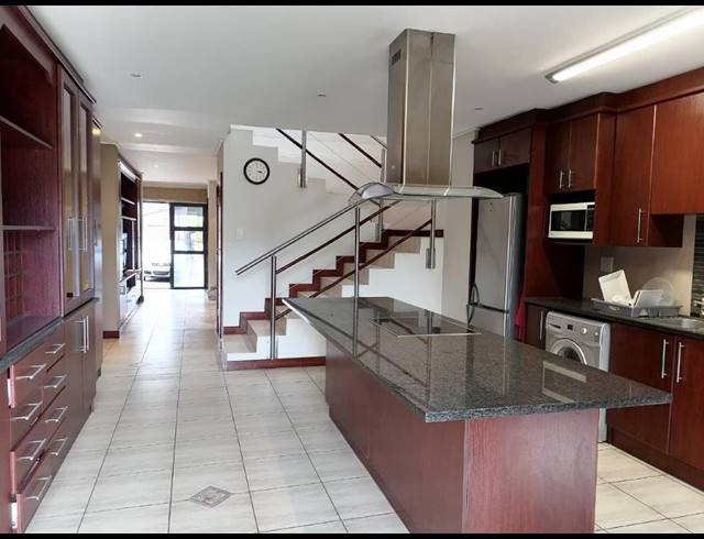 3 BEDROOM APARTMENT RENTED IN HUMEWOOD